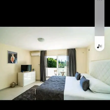 Penthouse Four Appartement *